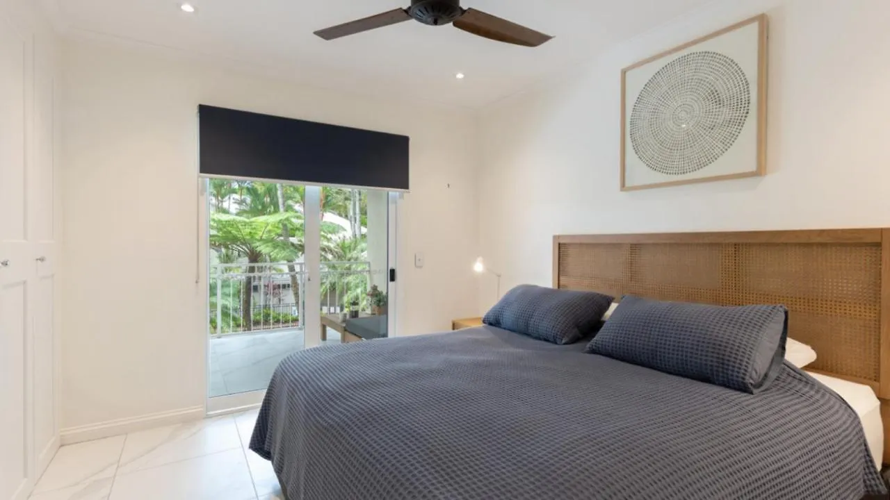 Yaringa 5 Port Douglas Australia
