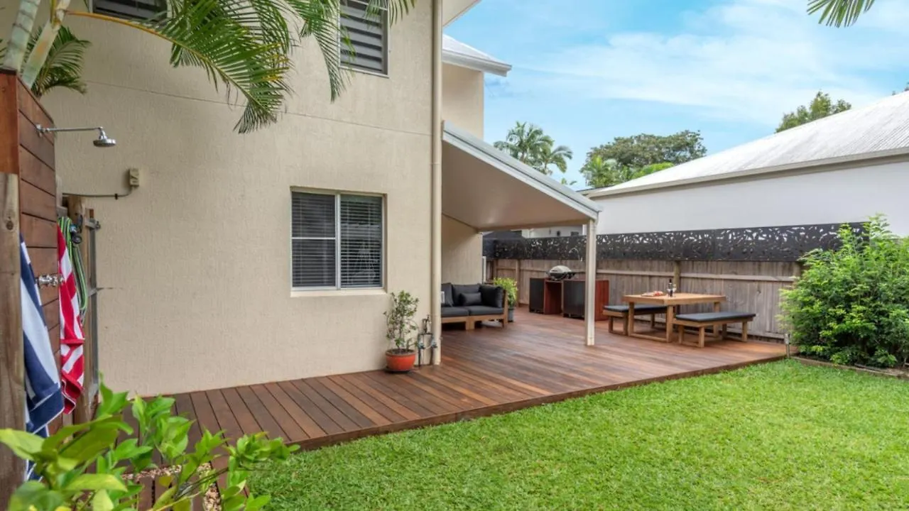 Yaringa 5 Port Douglas location